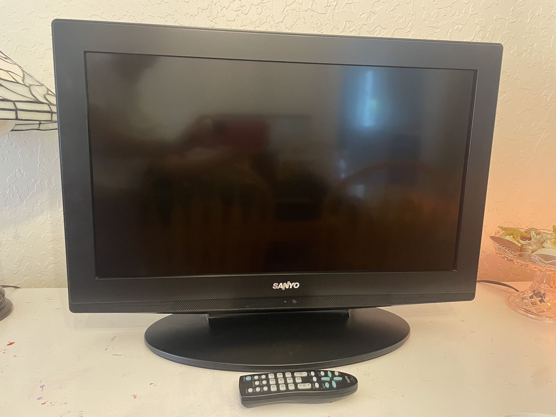 SANYO 26” LCD TV with remote