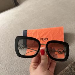 Fendi Sunglasses 
