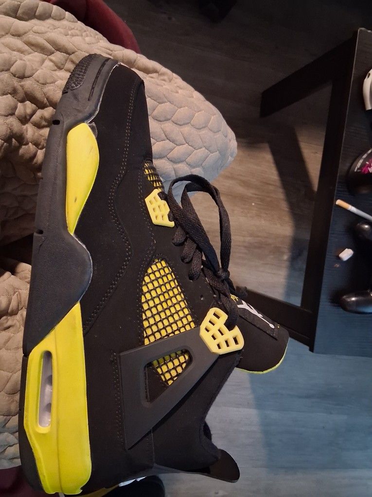 Jordan 4