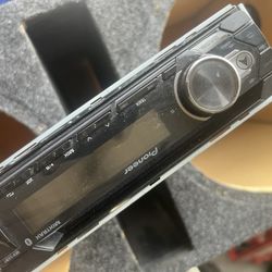 Pioneer DEH-S31BT Single DIN CD Receiver with Bluetooth