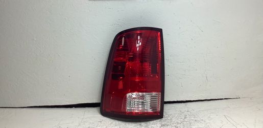 2007-2013 GMC Sierra left tail light (3J)