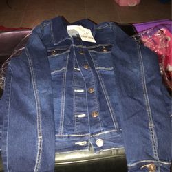 DENIM JACKET SIZE L 🧥 😊