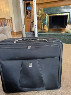 Travel Pro Extra Large Suitcase With Rollers
