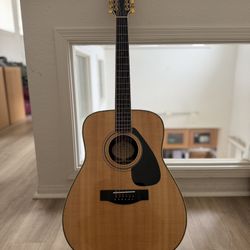 Yamaha 12 string Acoustic Guitar