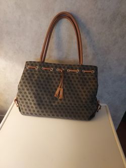 Dooney And Bourke Purse