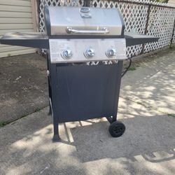 
🔥 🥩🍗🍖🍡Propane Gas Grill🔥🌽🍡🥩🍖🍗....

 c