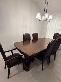 Dinning table