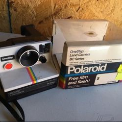 Vintage working Polaroid One Step Land Camera