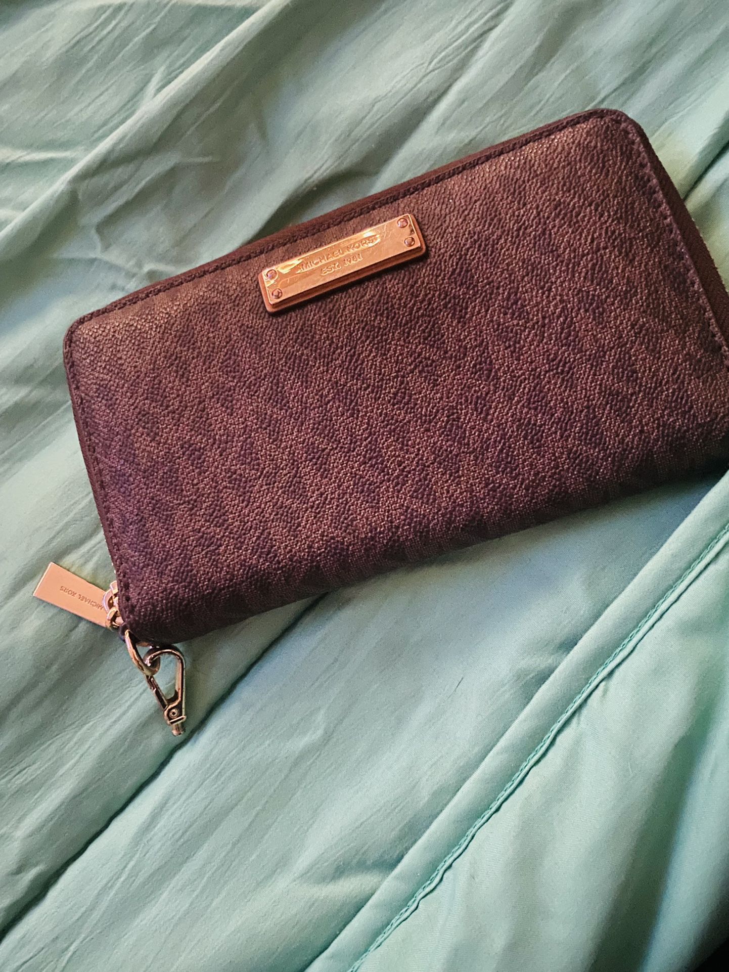 Michael Kors Wristlet