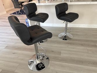 Set of 3 Modern gray Adjustable Bar Stools | Leather Look + Chrome Base