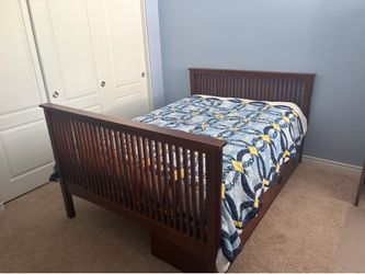 Mission Style Bedroom Set with Desk
