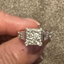 Ladies 14 Karat White Gold, Natural Diamond Engagement Ring