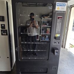 Snack Vending Machine $3500
