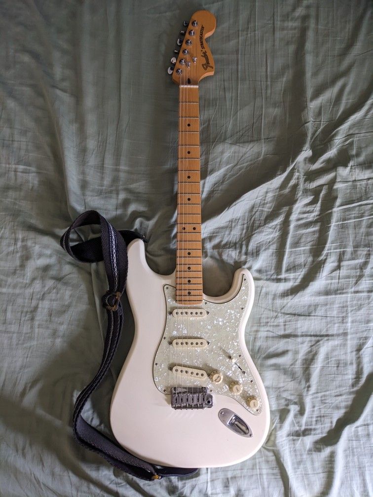 Deluxe Roadhouse Stratocaster