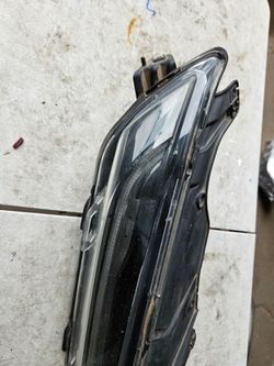 Chevy blazer right headlight Oem