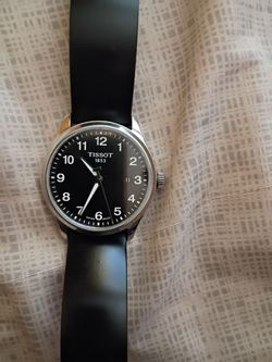 Tissot Traditional Quartz watch