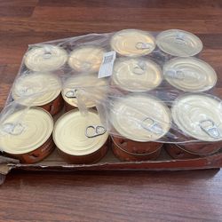 18 5.5 oz. Cans of Nacho Salmon & Sole Minced Cat Wet Food