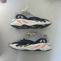 Yeezy 700 Wave Runner