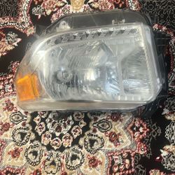Tundra Driver Side Headlight 