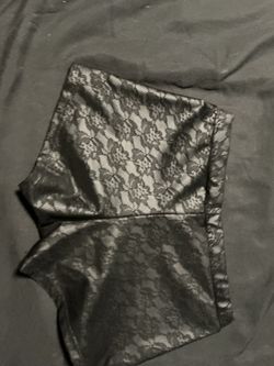 Xxs short to go out in