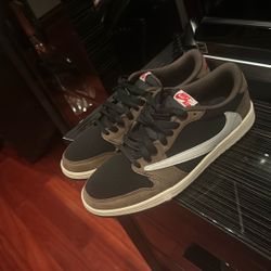 Nike Dunk 1 Low X Travis Scott Mocha 