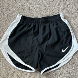 Women's Nike Dri-FIT Tempo running shorts in black and white 
