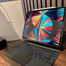 IPad 12.9” Pro 5th Generation M1 - 128 GB - Space Grey with Applecare+