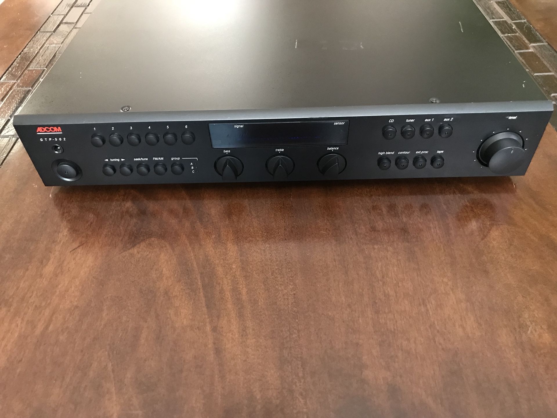 Adcom GTP-502 Preamplifier with built in FM/AM tuner