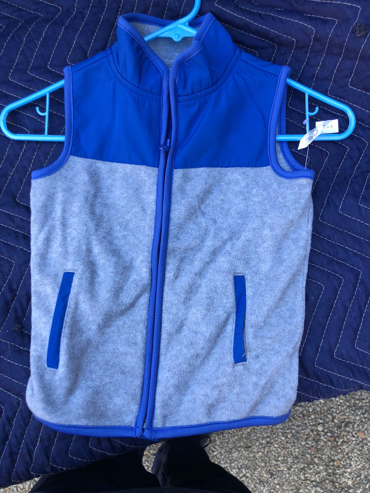Child’s Fleece Vest, Old Navy, new with tags, size 4T