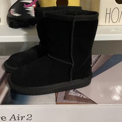 KOOLABURRA By Ugg $25 Today Size 10,11