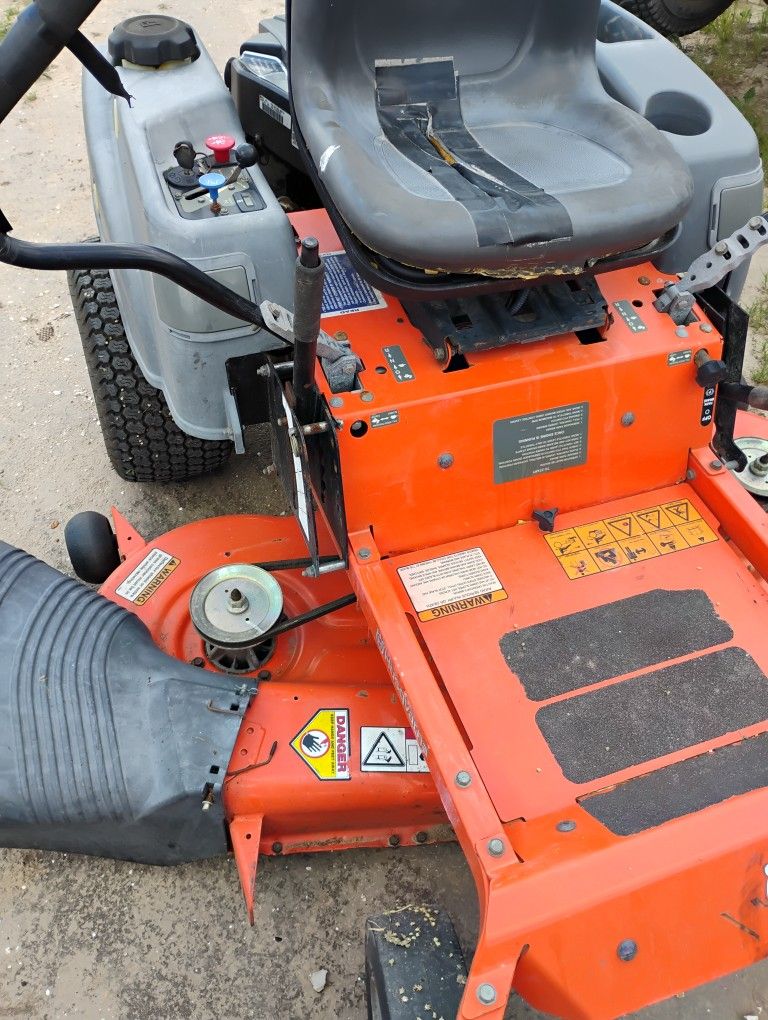 Husqvarna Zero Turn 24Hp 54"Deck