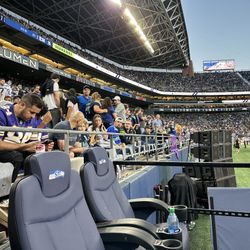 Make Offer ! Rights to Field Level Seahawks Season Tickets