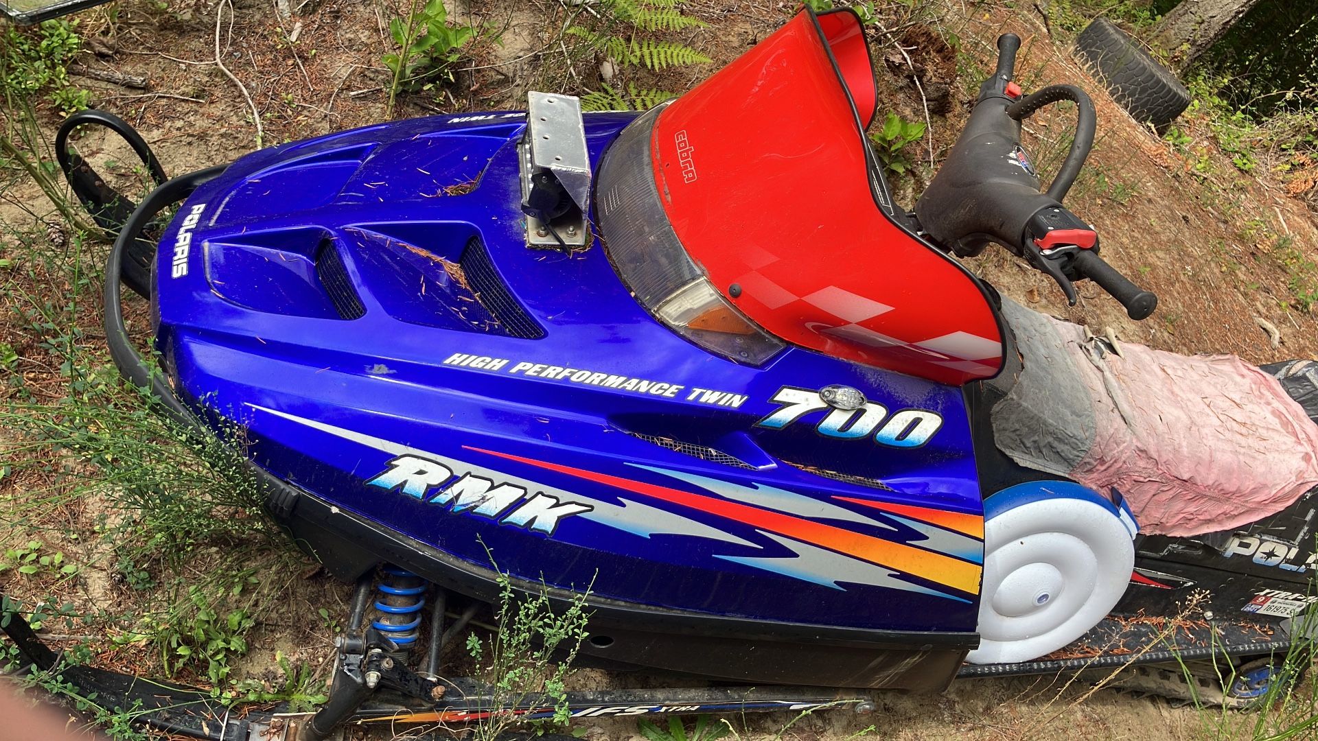 99 Rmk 700
