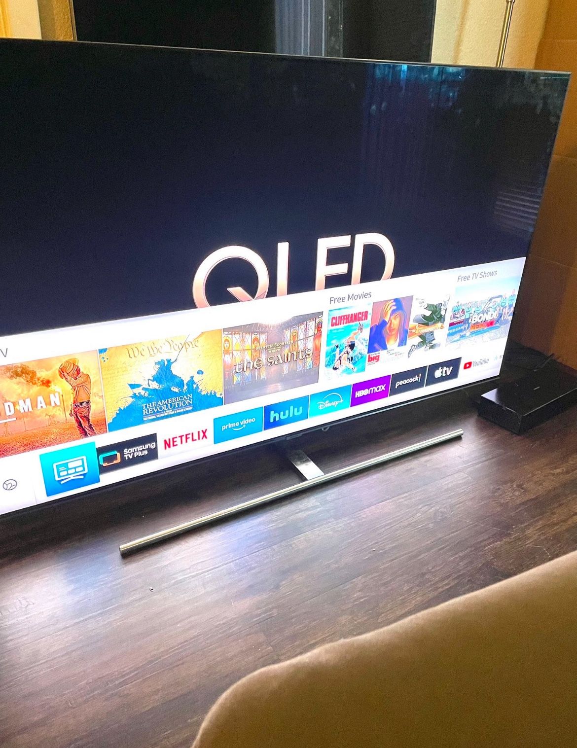 65”Samsung QLED 4K 2160p UHD Smart TV HDR Model QN65Q7FA