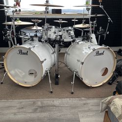 Drum Set  Pearl Export White 