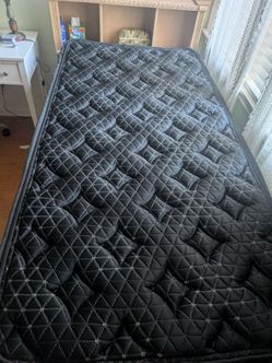 Helix Midnight Elite Twin Mattress  - Perfect Condition