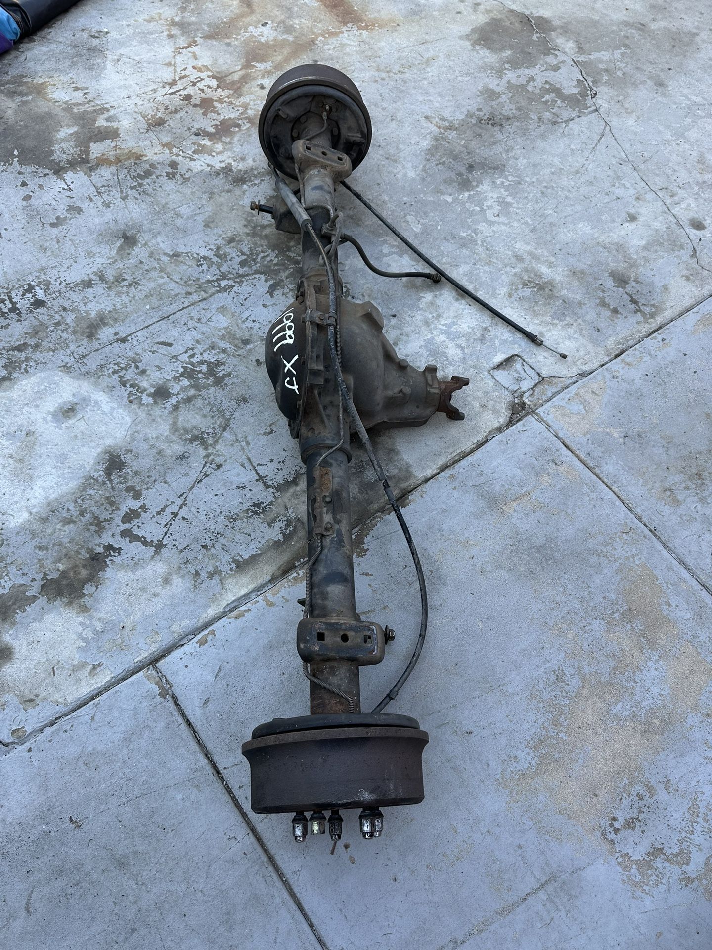 Jeep Wrangler XJ Rear Axle Complete 1983 Through 2001