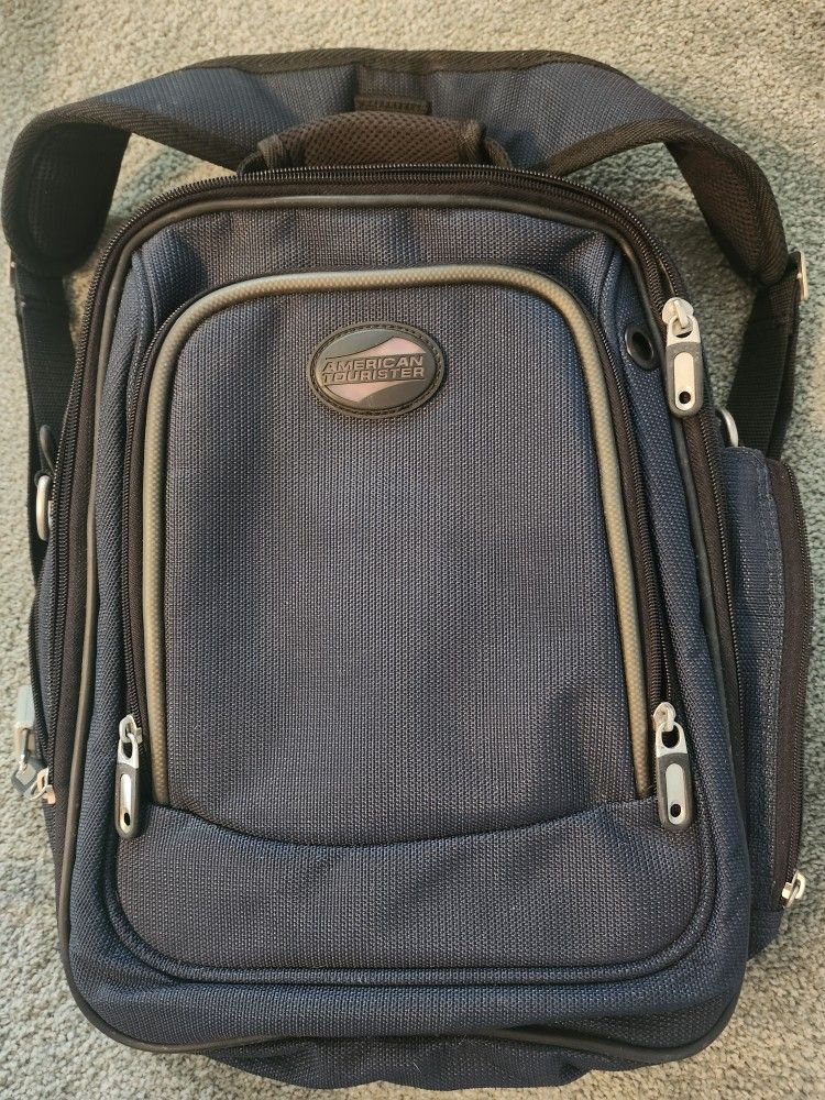 AMERICAN TOURISTER BACKPACK 