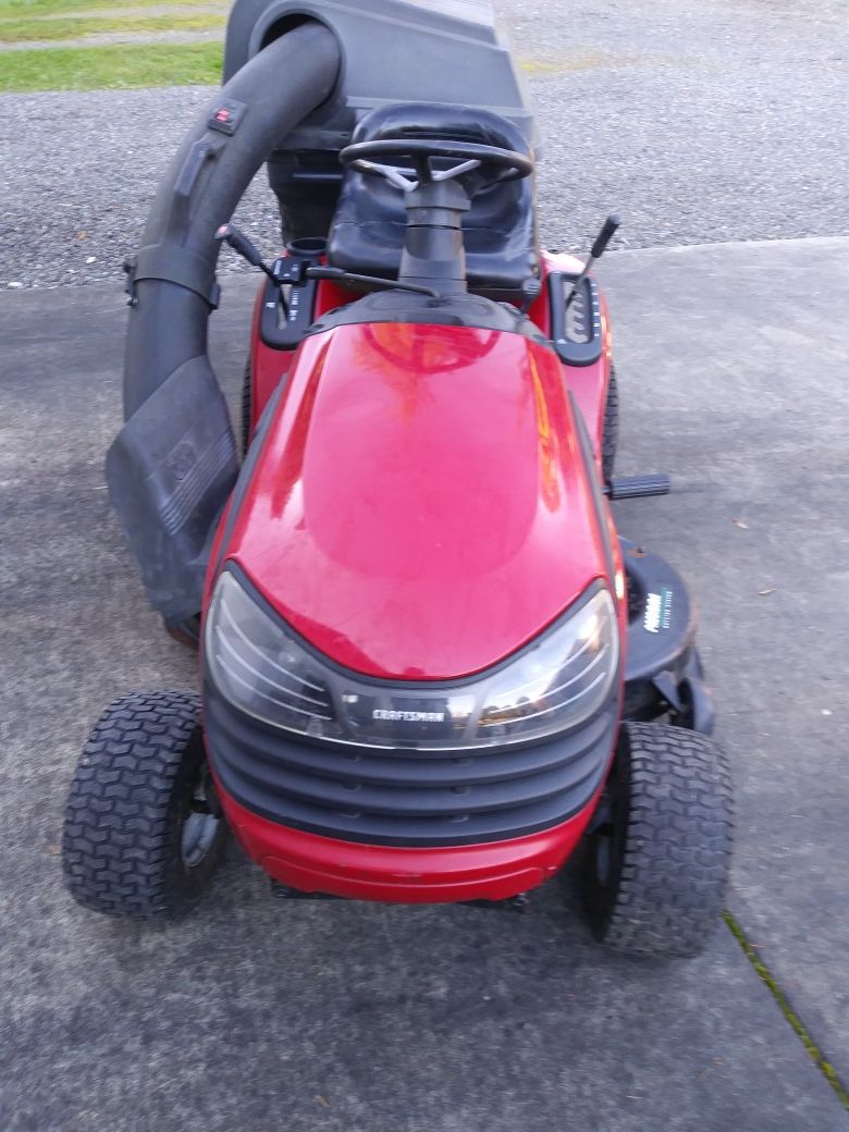 Craftsman dls 3500 riding lawn mower for Sale in Snohomish, WA OfferUp