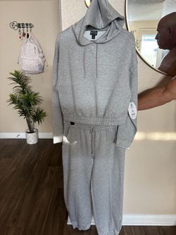 Scoop Women’s 2-Piece Hoodie & Jogger Set – Gray – Size