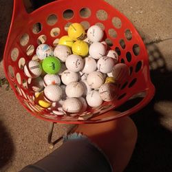 5 Bolas De Golf Por UN  DOLLAR