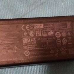 HP laptop power supply