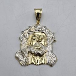 10kt Gold Jesus Pendant 6.8G