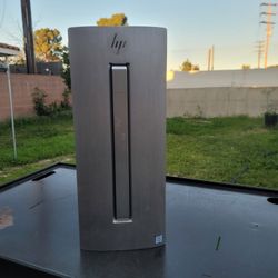 Hp PC: Intel Core i7, 1500GB, Windows11 V-24H2, Type C.