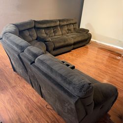 Ashley’s Power Recline Sectional 
