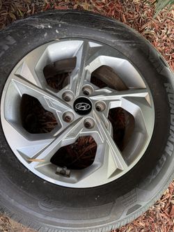 Hyundai Rims and Tires PRICED TO GO 
