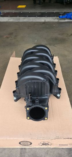 2025 f150 5.0 Complete intake system