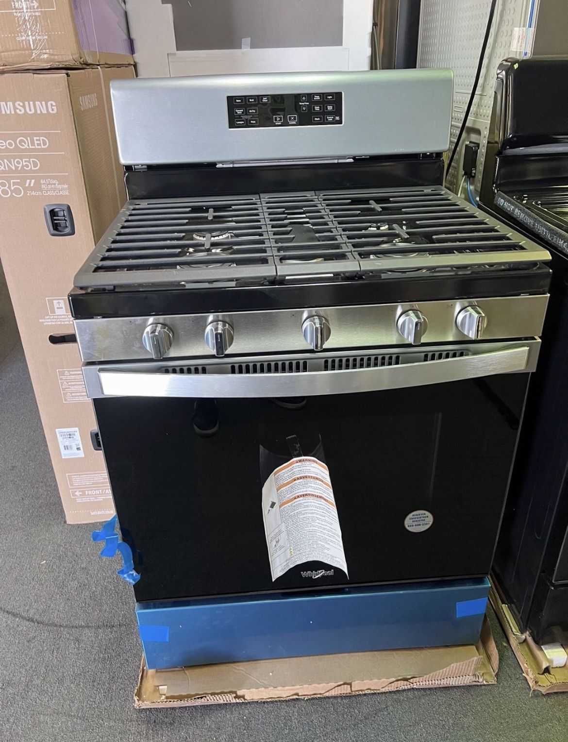 30” Whirlpool Gas Range With Air Fry  