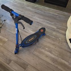 RAZOR electric Scooter