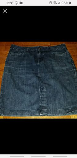 Banana Republic Denim Pencil skirt